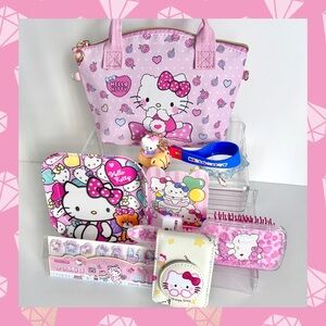 💖Hello Kitty Adorable 8-Piece Purse Glam Bundle!